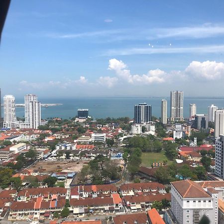 Tropicana 218 Macalister Netflix Unit By Blue Sky Holidays George Town Eksteriør billede