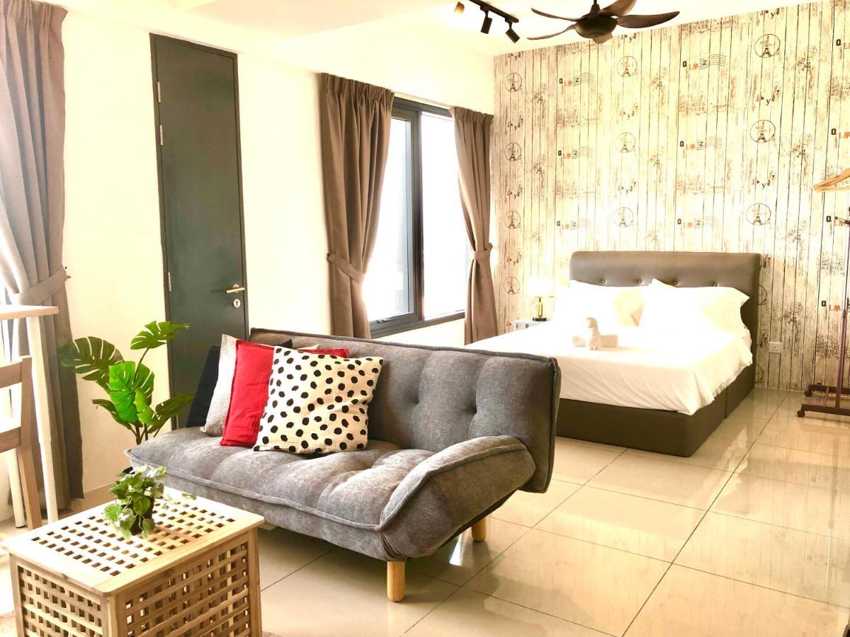 Tropicana 218 Macalister Netflix Unit By Blue Sky Holidays George Town Eksteriør billede