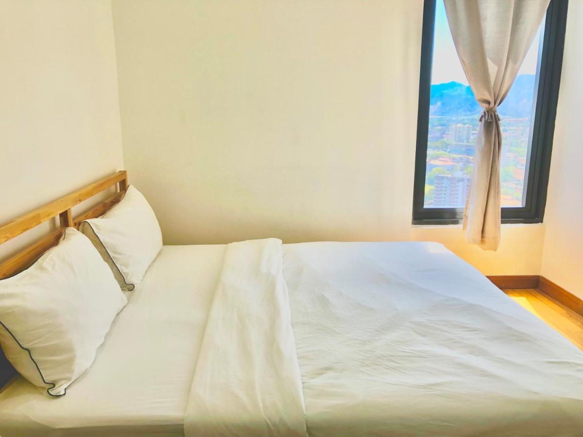 Tropicana 218 Macalister Netflix Unit By Blue Sky Holidays George Town Eksteriør billede