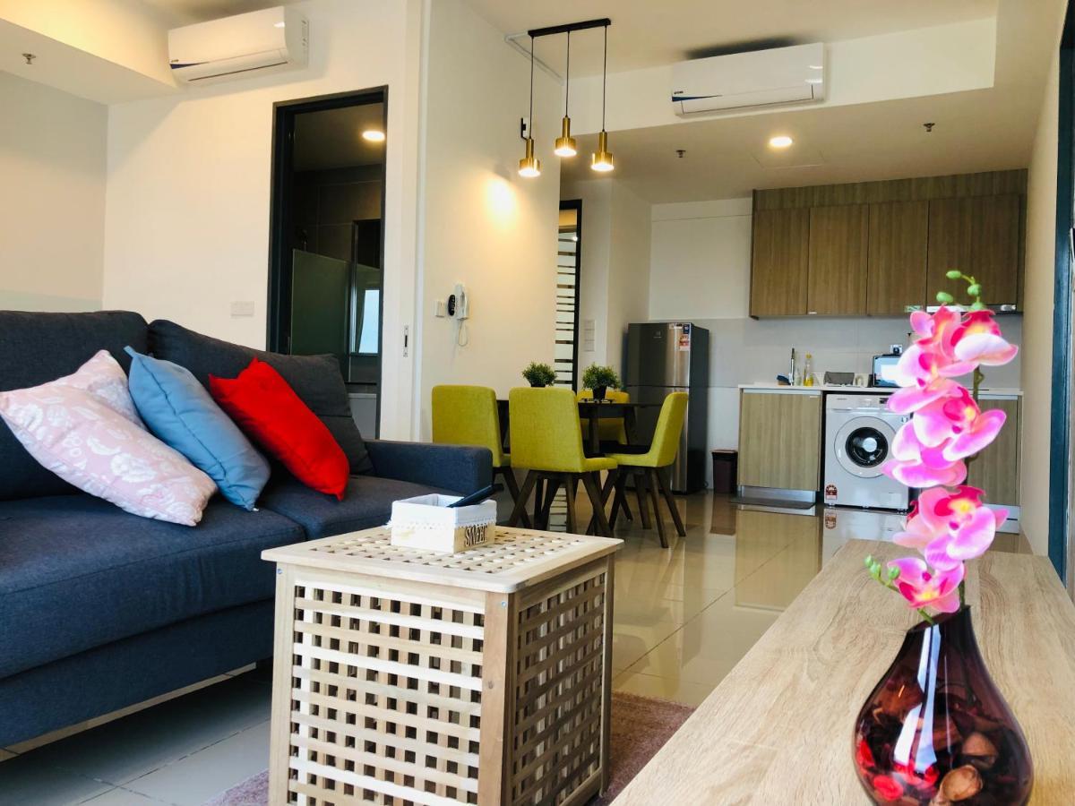 Tropicana 218 Macalister Netflix Unit By Blue Sky Holidays George Town Eksteriør billede