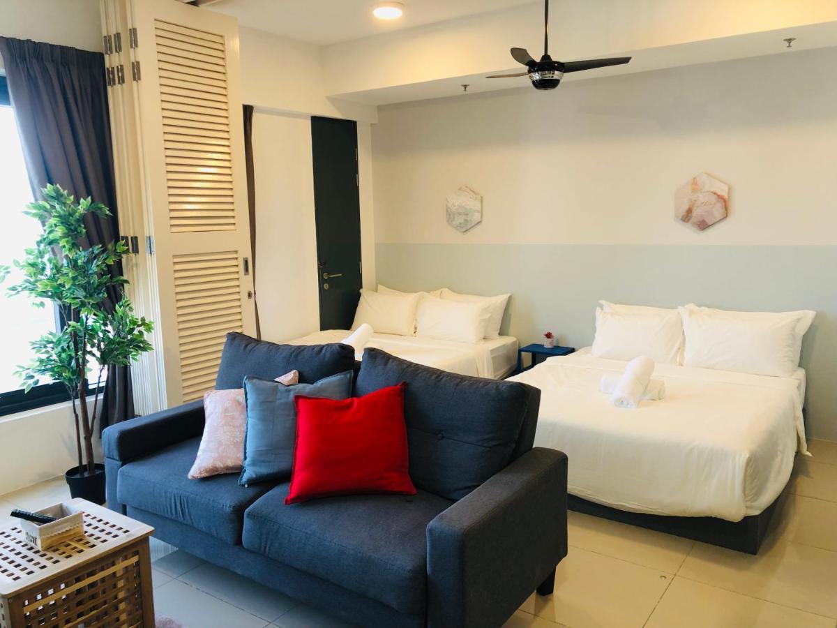 Tropicana 218 Macalister Netflix Unit By Blue Sky Holidays George Town Eksteriør billede